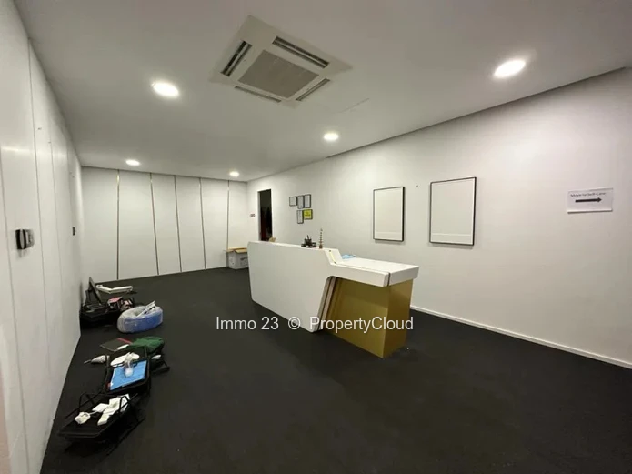 Bureau - 583m2 - Eb00e8ne - Ref. BU98174LO