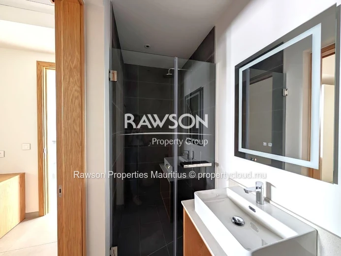  2 Bedroom Apartment | Pereybere | Beach Club Access | Tropical Pool | Semi Furnished