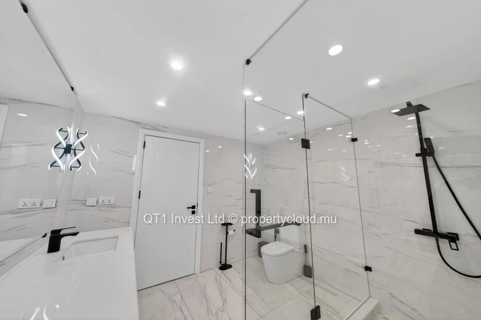 Luxury Turnkey Villa In Pereybere