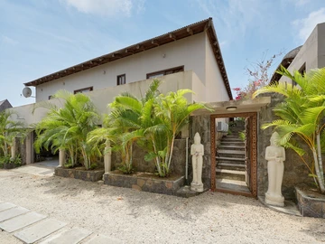 4 Bedroom Villa