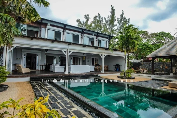 Villa I Tamarin I Beachfront
