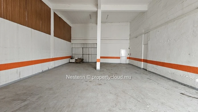 Warehouse of 130m2