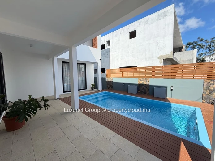  Contemporary Villa for Long-Term Rent in Grand Baie
