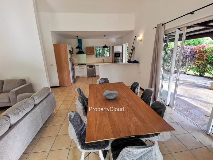 For Rent - A Furnished Villa With A Private Pool, Ready To Move Into – Roches Noires, North East