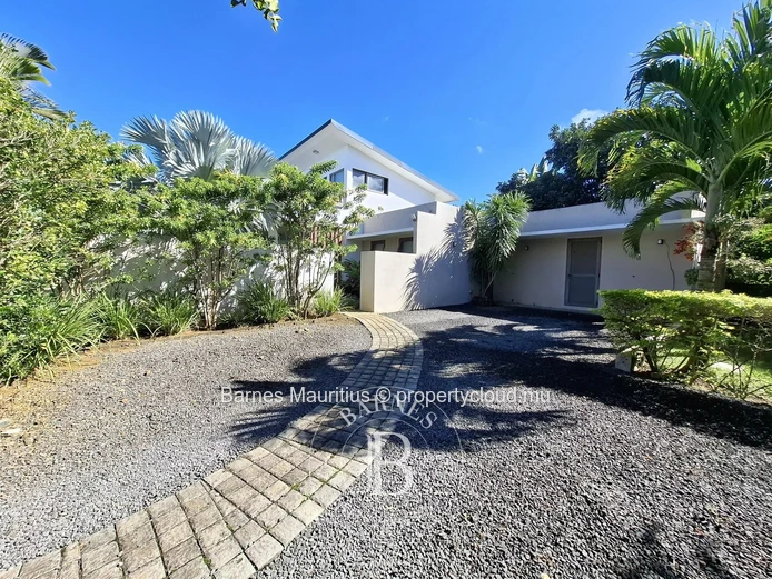 GROS BOIS - Single-Storey Home with Mezzanine - 200 m²