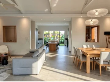 4 Bedroom Villa
