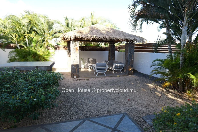 Furnished 3-Bedroom Villa with Private Pool in Pointe aux Piments