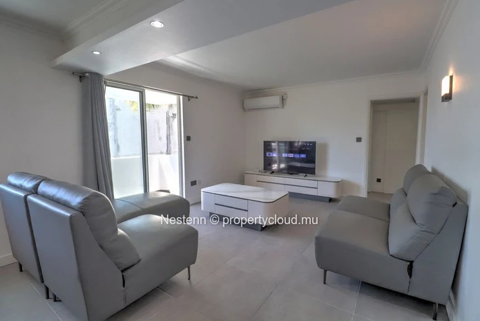 Appartement de 3 chambres récemment rénové à louer à Pointe aux Canonniers