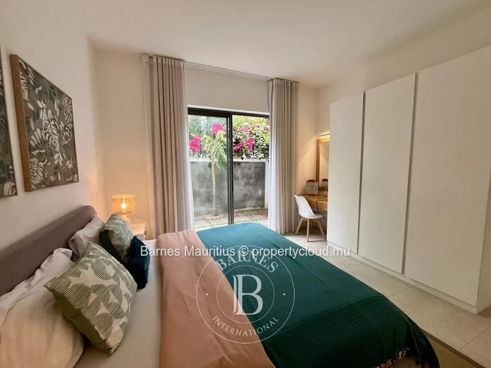 PEREYBERE - Modern garden Apartment with Beach Access - 3 Bedrooms