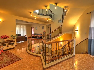 Maison de 6 Chambres