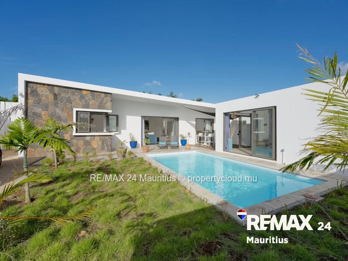 Stunning Furnished Villa with Pool House in Grand Baie