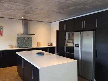 5 Bedroom Villa