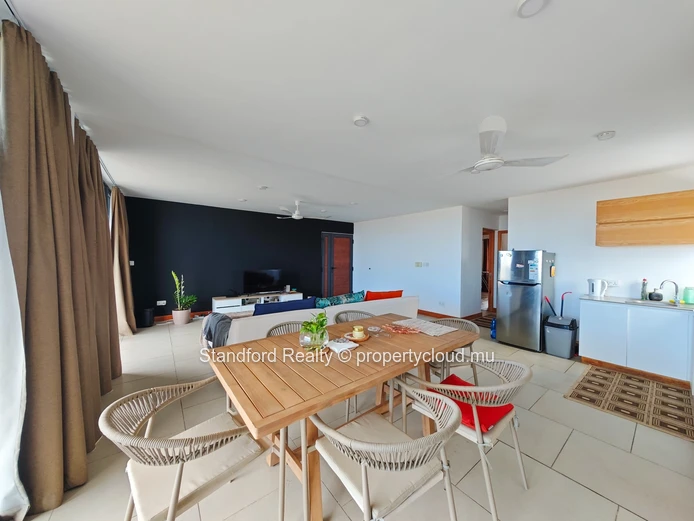 Appartement à Louer – 2 Chambres, Flic en Flac, Ouest
