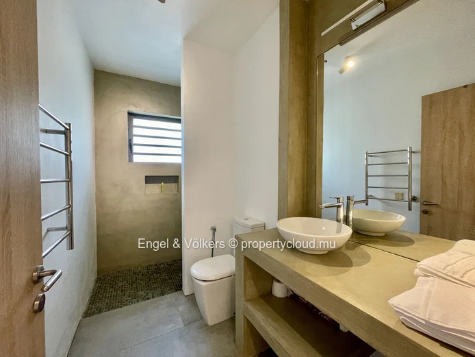 Exceptional Contemporary Villa for Sale in the Heart of Moka