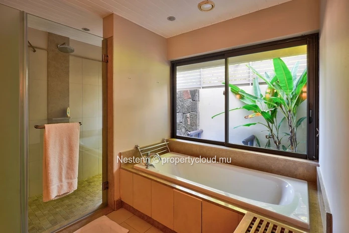 Sea View Villa – Modern Elegance with Private Pool