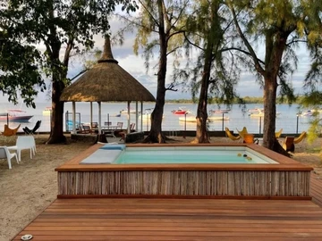 6 Bedroom Villa