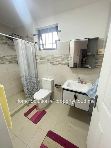 Charming Single-Story Villa