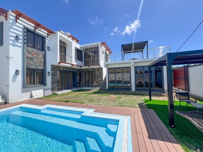 For Rent | Modern 3-Bedroom Villa With Pool | Grand Bay