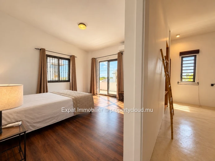 Stunning Renovated 3-Bedroom Ensuite Villa with Private Pool – Pereybere