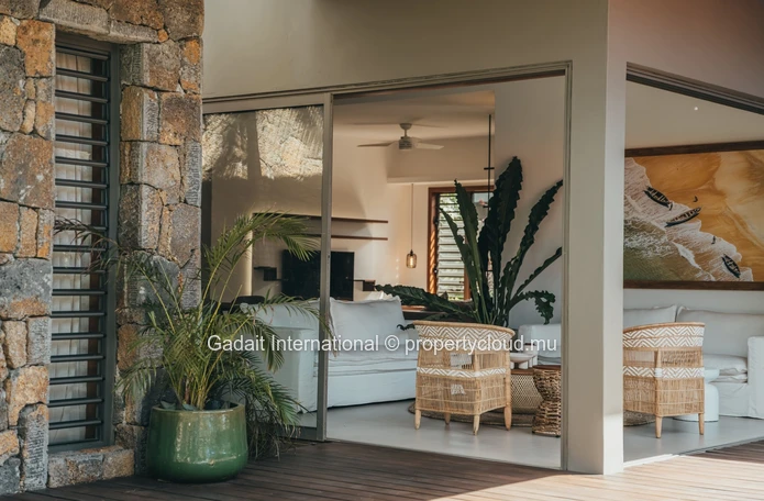 Luxury 3-Bedroom Villa in Grand Baie – Tropical Elegance and Exclusive Island Living in Mauritius