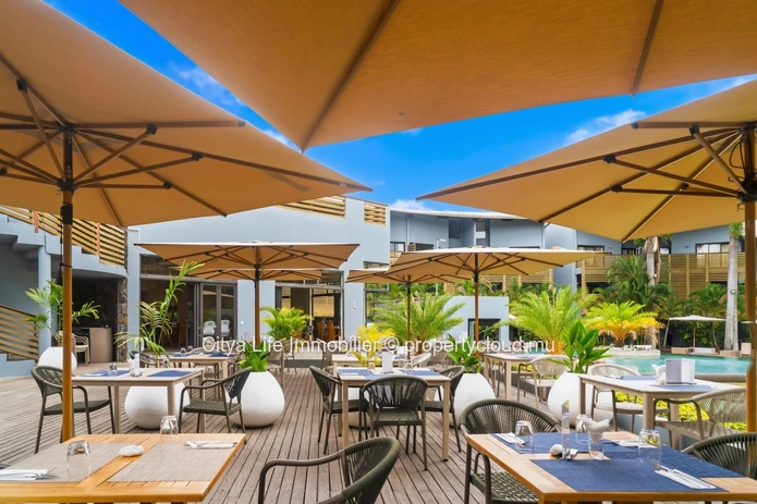 Appartement à vendre à Trou aux Biches, 111m², 2 chambres, piscine commune, Prix Rs.
