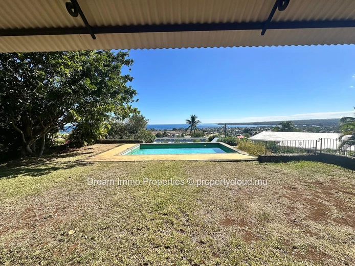 Élégante villa de caractère de 3 chambres avec vue panoramique mer et montagne à Tamarin – Ile Maurice
