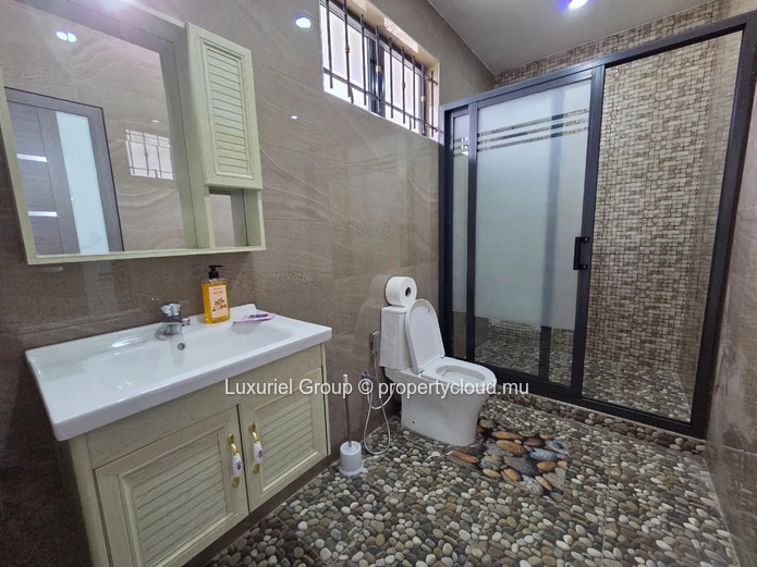 Villa for Rent in Grand Gaube – Spacious Family Home