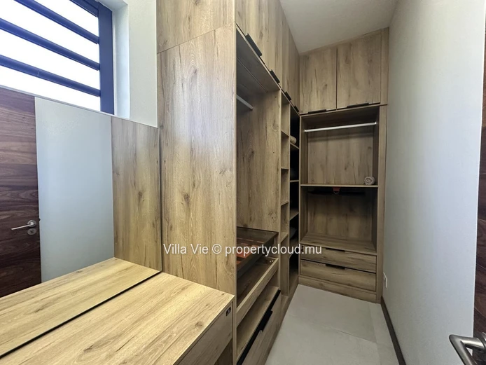 Grand Baie – Modern Family Villa with 2 to 4 Bedrooms and Private Pool