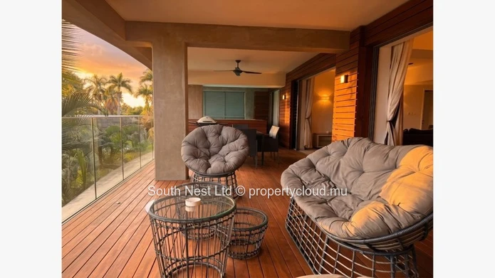  3-Bedroom Beachfront Residence with Private Pool in Tamarin