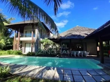 4 Bedroom Villa