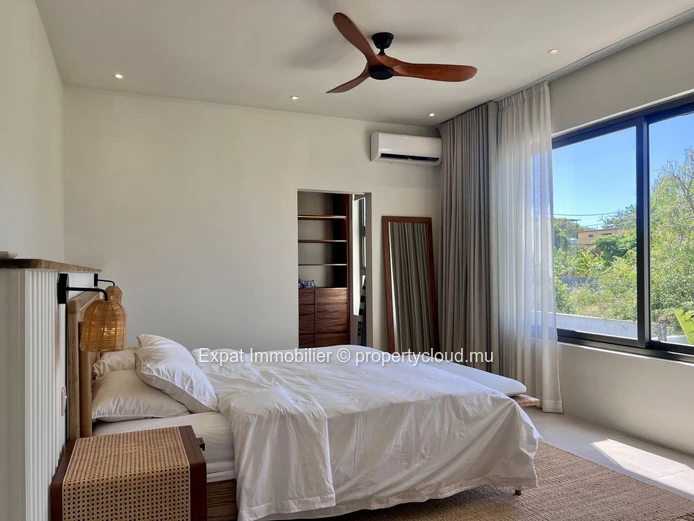Disponible à la vente – Villa moderne avec piscine individuelle à Chemin Vingt Pied – Grand Baie – Accessible uniquem...
