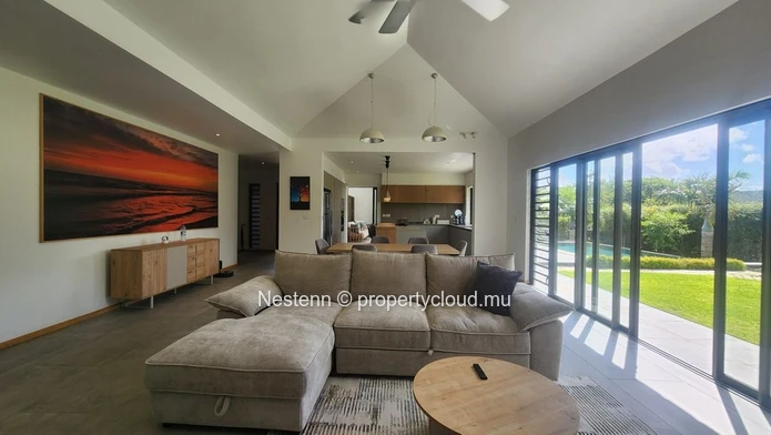 Modern duplex villa of 4 bedrooms with mountain views