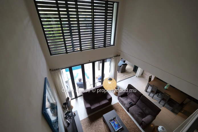 Duplex 3 chambres avec piscine privée à vendre à Rivière Noire