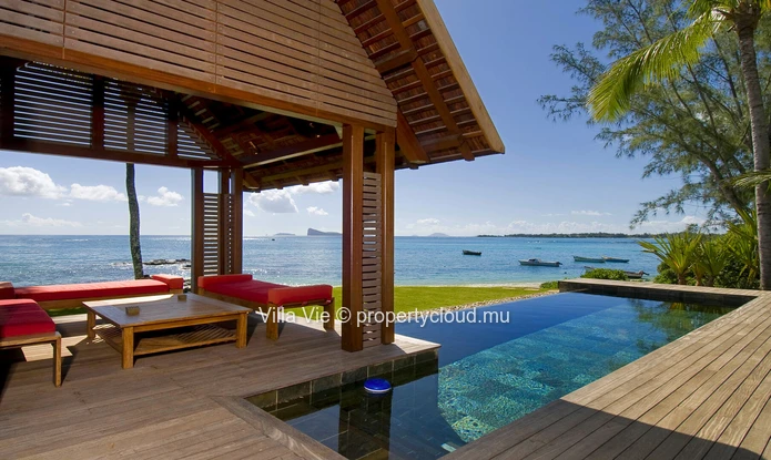 Pointe aux Canonniers : Villa de luxe 4 chambres avec vue sur la mer et accès