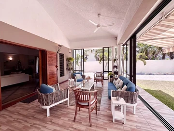 5 Bedroom Villa