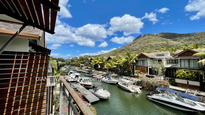 Gorgeous Duplex at Water’s Edge