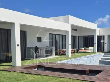 4 Bedroom Villa