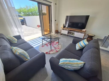 2 Bedroom Townhouse, Duplex