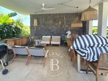 4 Bedroom Villa