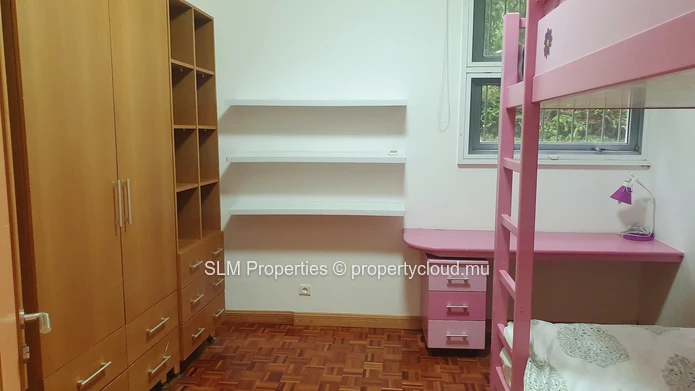 Floréal - Appartement en rez-de-chaussée de 185 m²