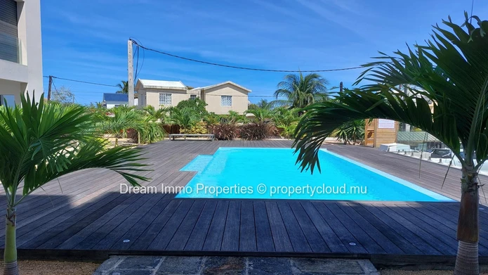 Price Drop! Stunning Mountain And Sea Views! Penthouse With Private Rooftop In Tamarin – Mauritius