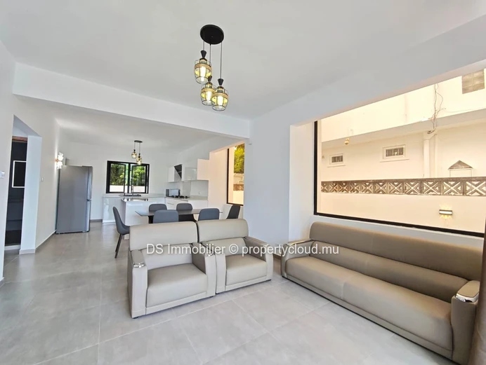 Villa For Sale – 3 Bedrooms – Grand Baie | Local Market