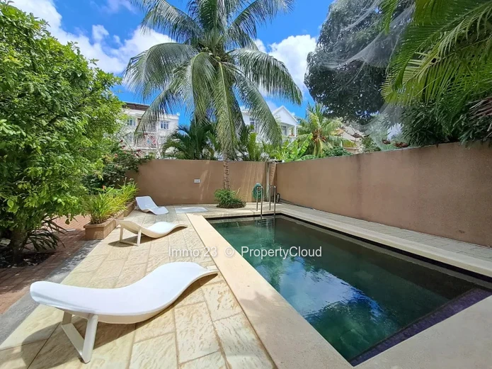 Apartment - 2 bedrooms - Mont Choisy - Ref. AP94430LO