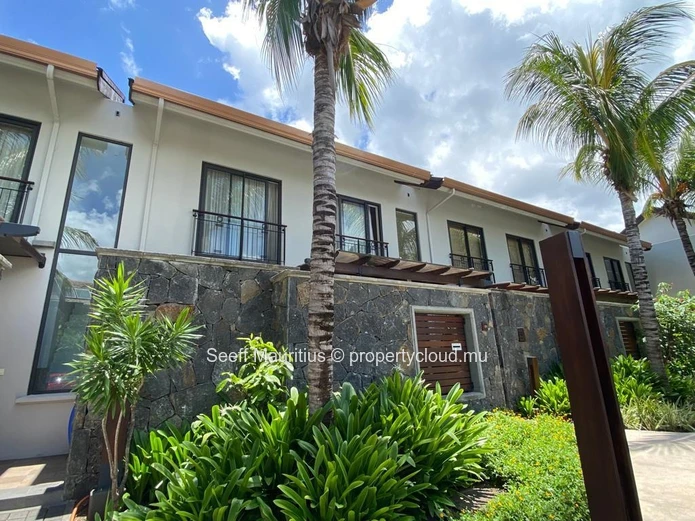 Duplex in Marina