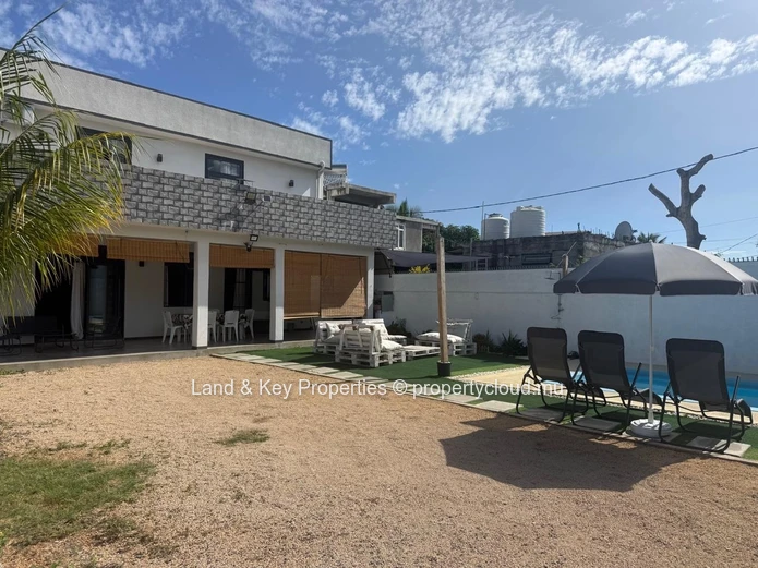 4-Bedroom Villa with Swimming Pool | Morc Mahadoo, Baie du Tombeau