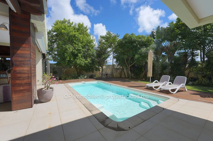 Villa PDS de 331 m² avec piscine privée à vendre à Mont Mascal