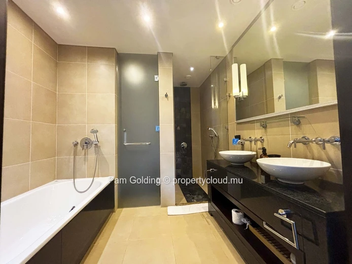 Appartement 2 Chambres avec Vue Mer à Vendre à Anahita Golf Resort, Île Maurice | Piscine Privative & Golf
