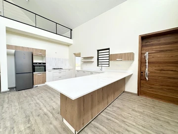 4 Bedroom Villa