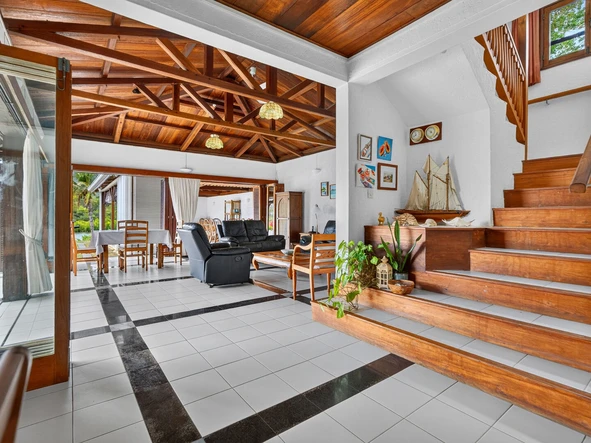 4 Bedroom Villa