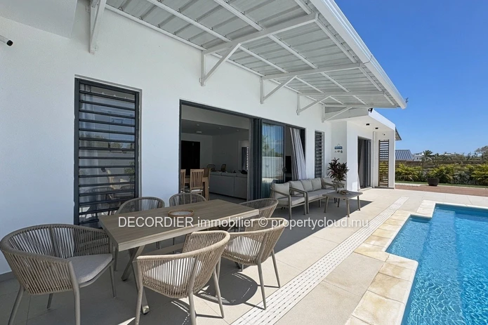 Magnifique maison neuve de plain pied en Exclusivité à louer dans un Domaine au calme